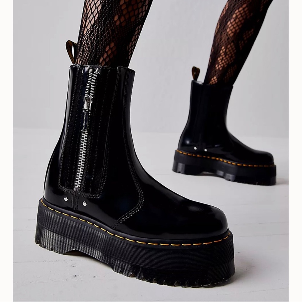 New Dr Martens 2976 Max Platform  Boots - Picture 9 of 10